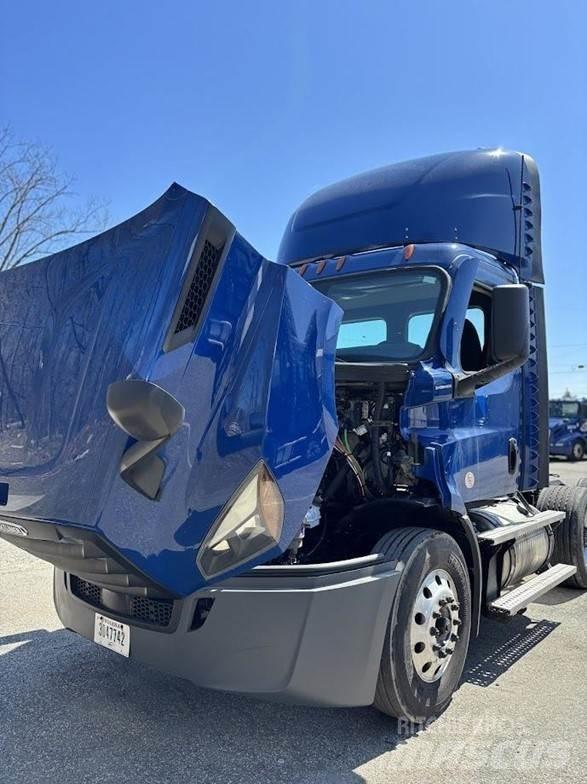 Freightliner CASCADIA 116 Trekkvogner