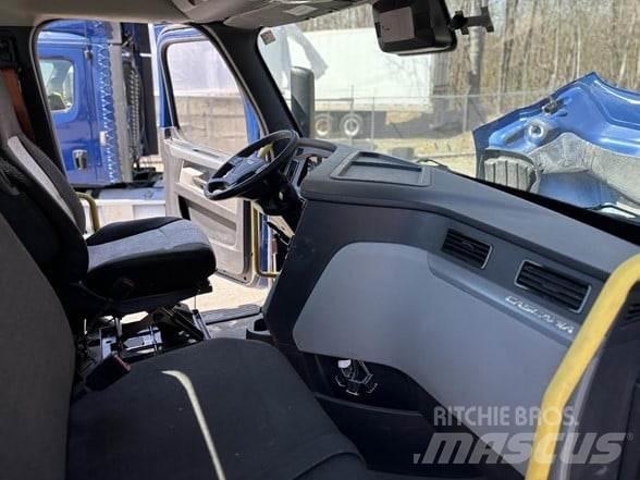 Freightliner CASCADIA 116 Trekkvogner