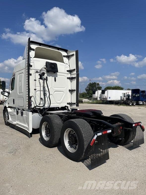 Freightliner CASCADIA 116 Trekkvogner