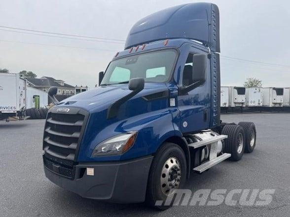 Freightliner CASCADIA 116 Trekkvogner