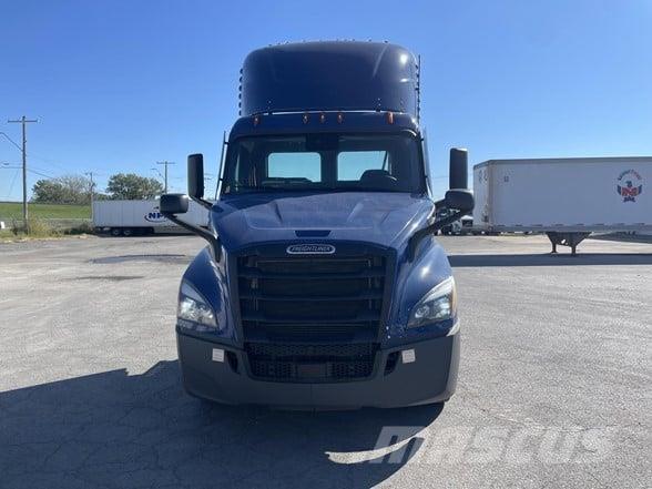 Freightliner CASCADIA 116 Trekkvogner
