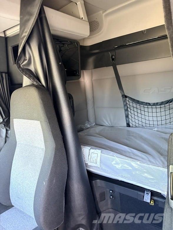 Freightliner CASCADIA 116 Trekkvogner