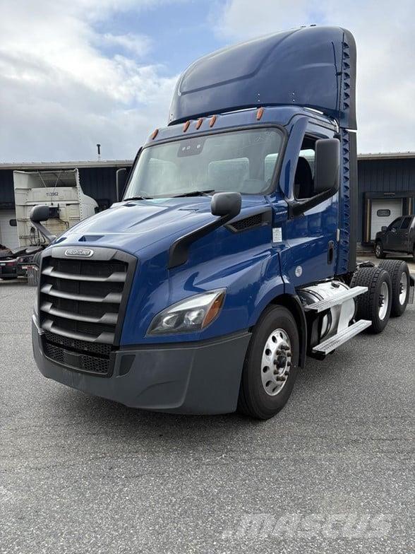 Freightliner CASCADIA 116 Trekkvogner