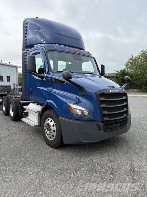 Freightliner CASCADIA 116 Trekkvogner