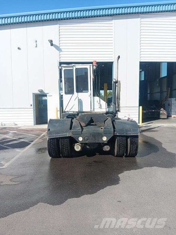 Kalmar OTTAWA 4X2 OFF-ROAD Terminaltraktor