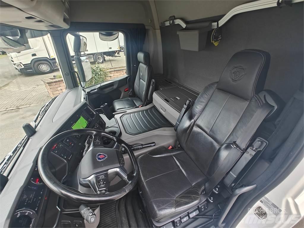Scania P280 Skapbiler