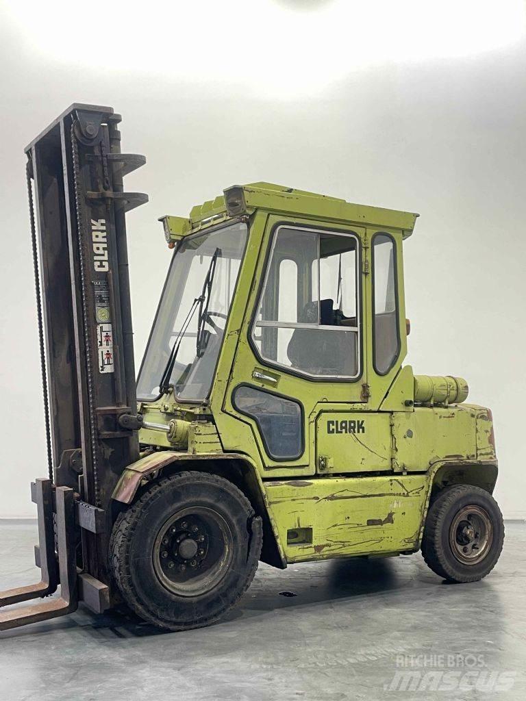 Clark C500-Y100PD Diesel Trucker