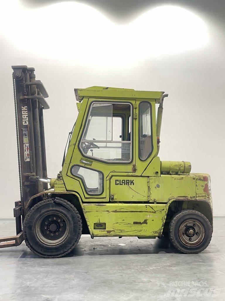 Clark C500-Y100PD Diesel Trucker