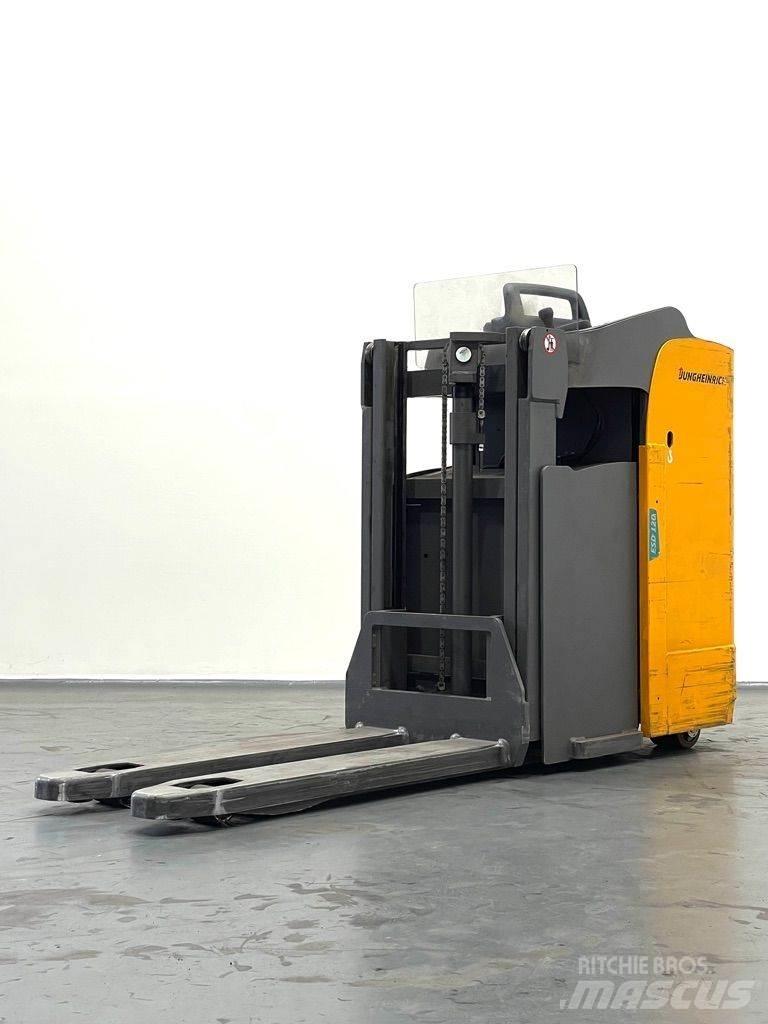 Jungheinrich ESD 120 Ledestablere