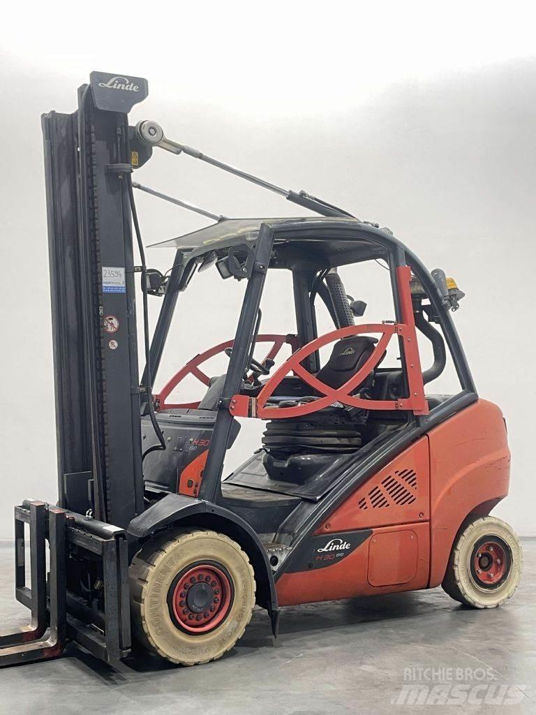 Linde H30D-02-393 Diesel Trucker