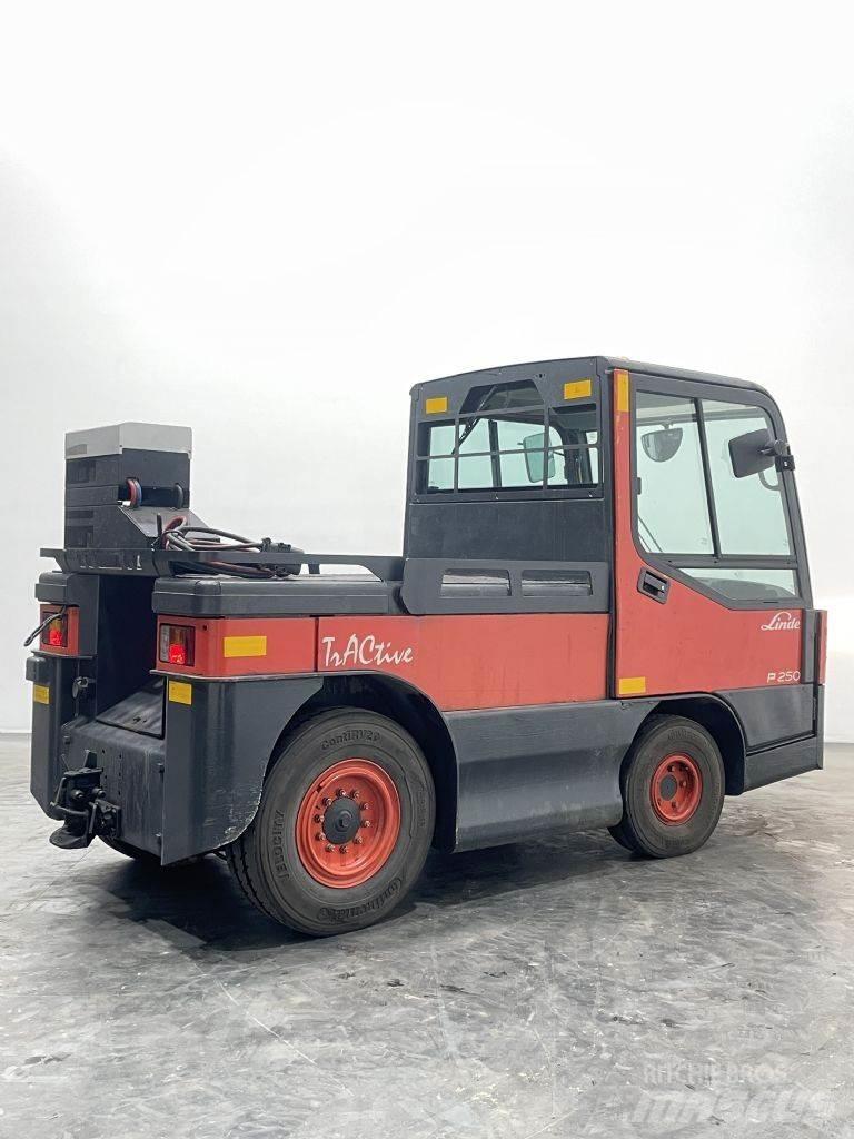 Linde P250-127 Tauetraktor