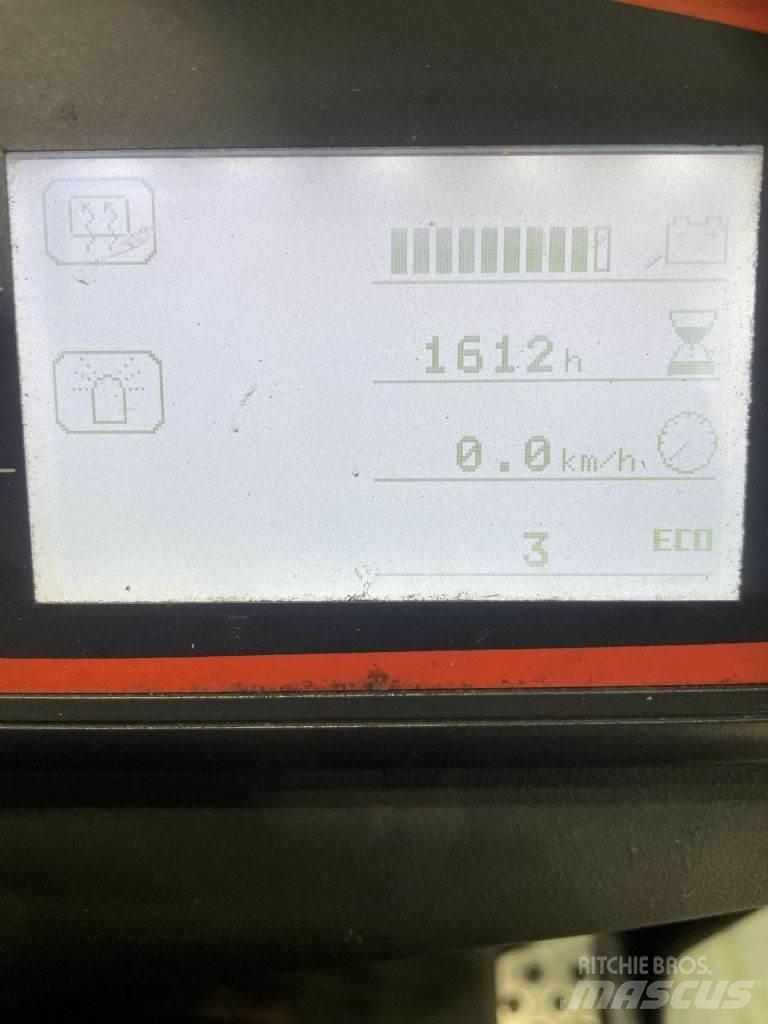 Linde P80-1191 Tauetraktor