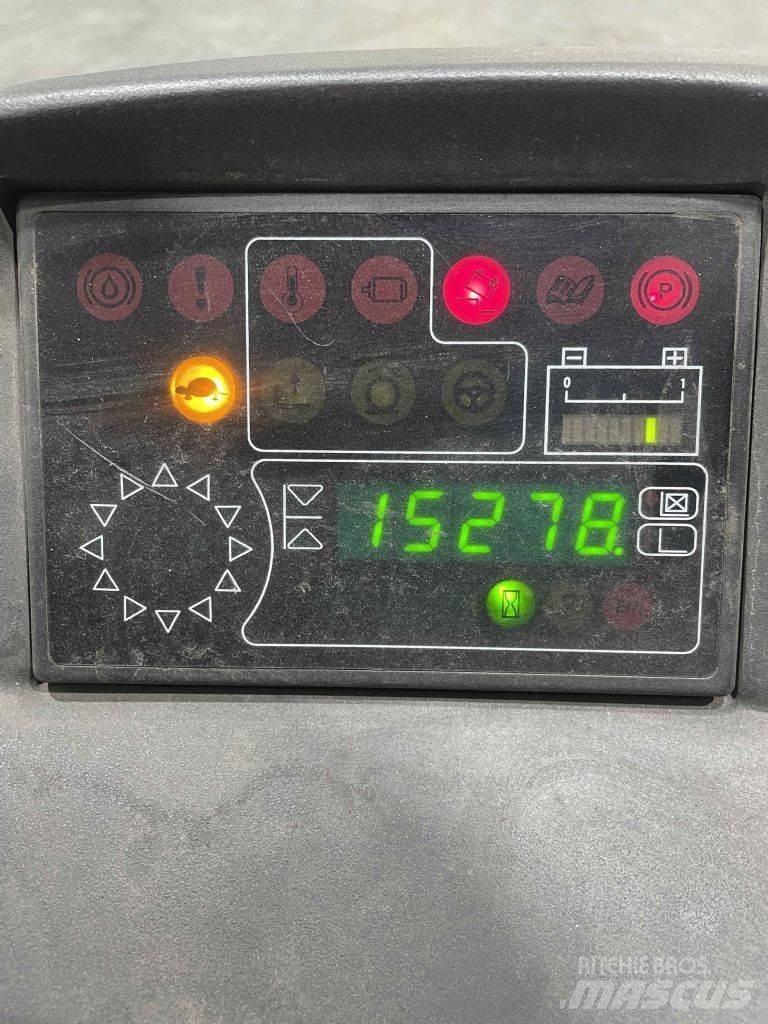 Linde R14-115 Skyvemasttruck