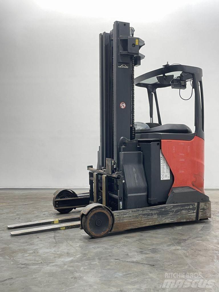 Linde R20-01-1120 Skyvemasttruck