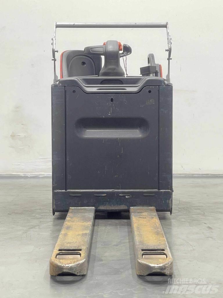 Linde T25SP-131 Lavtløftende truck