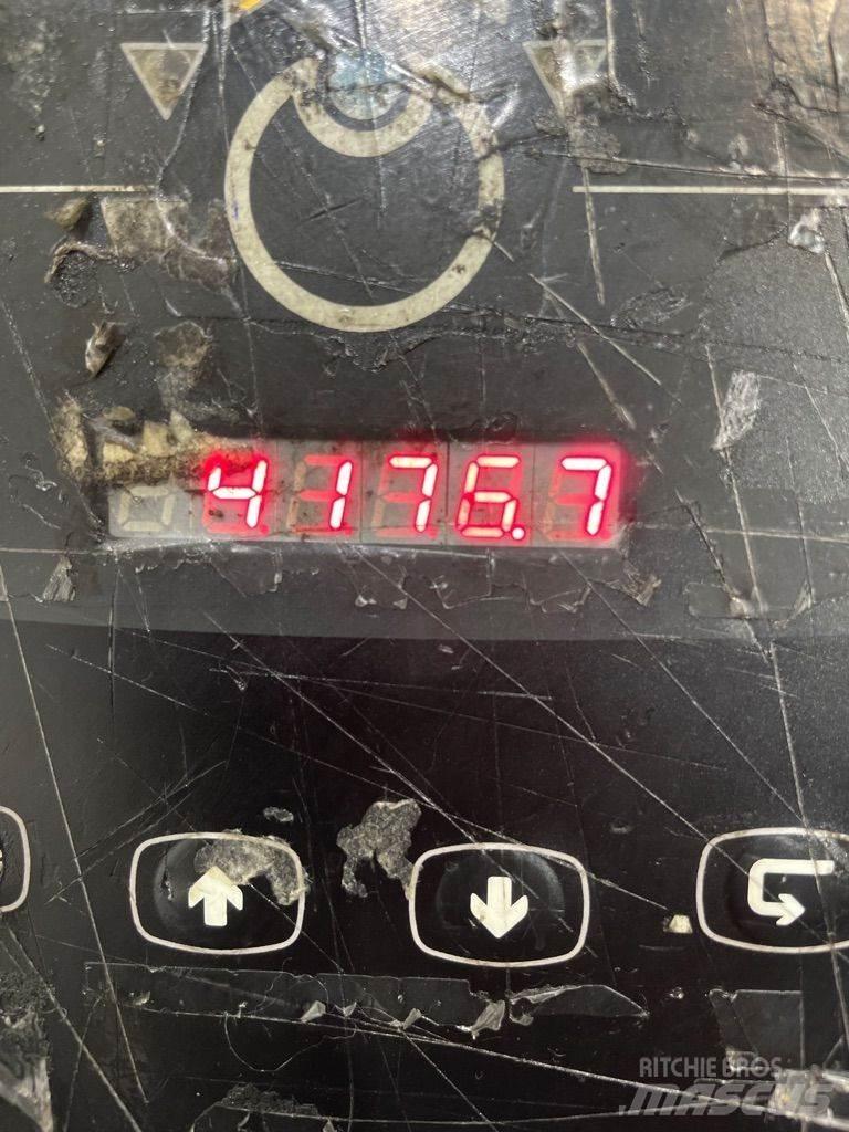Linde V10-5212 Lavtløftende plukketruck