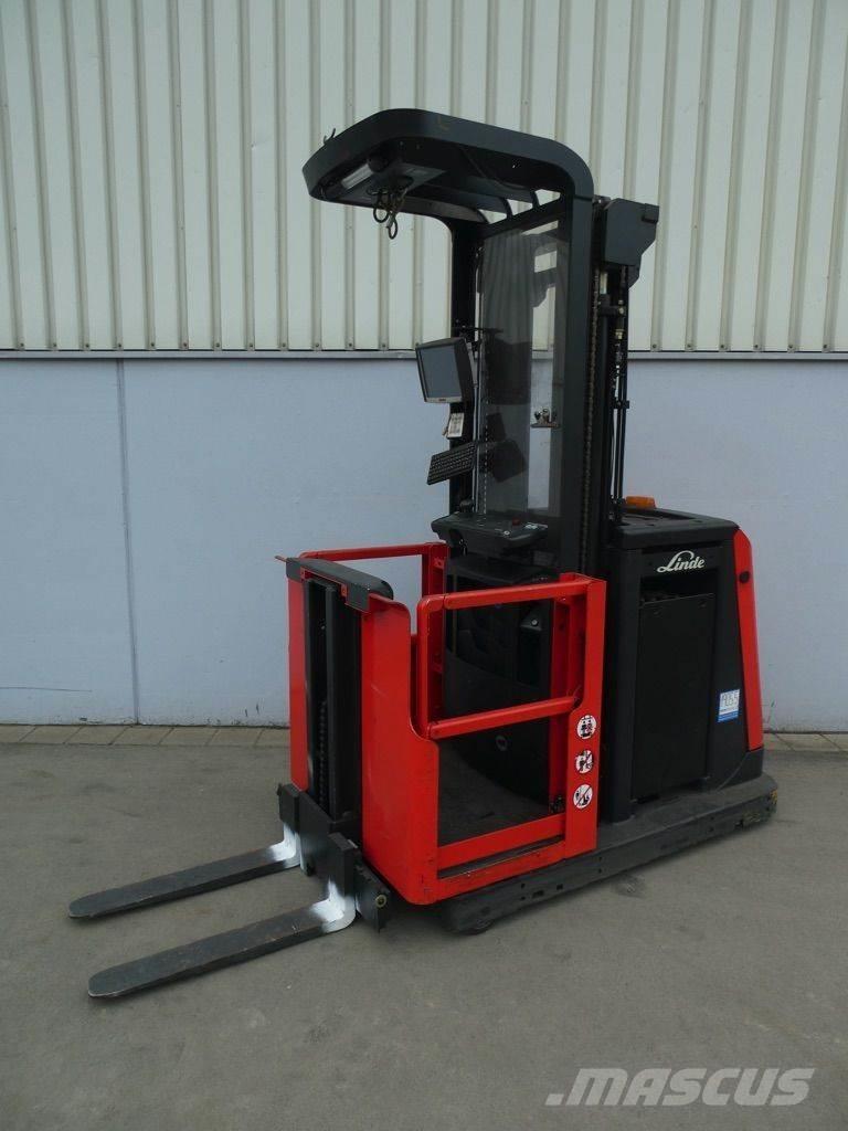 Linde V11-015 Høytløftende plukketruck