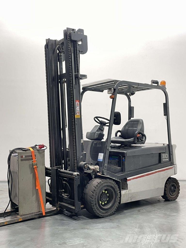 Nissan GQ02L30CU Elektriske trucker