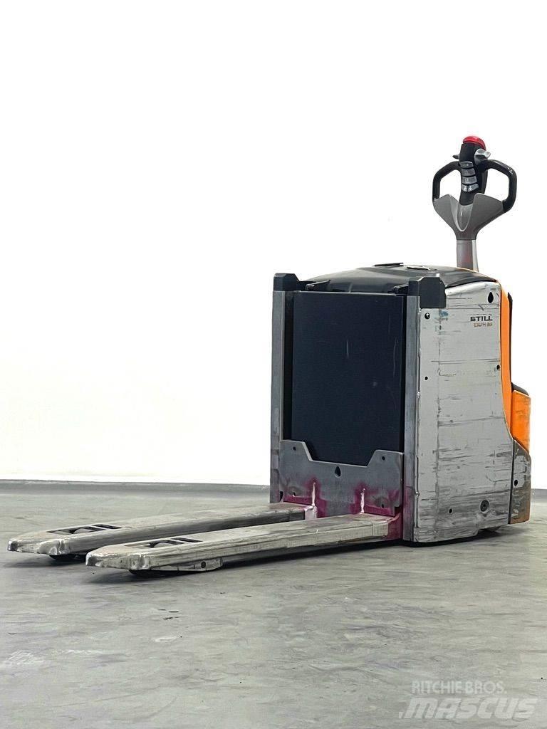 Still EXU-H20 Lavtløftende truck