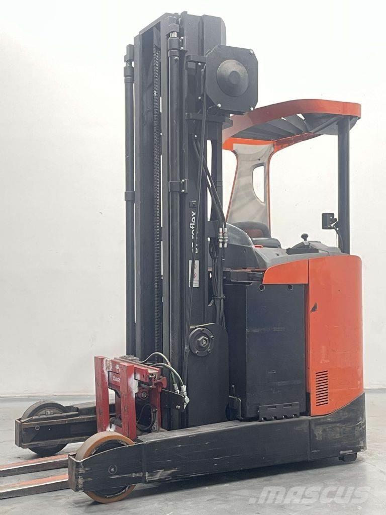 Toyota BT RRE250 Skyvemasttruck