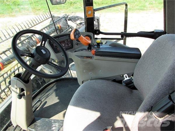 MacDon M150 Svanser