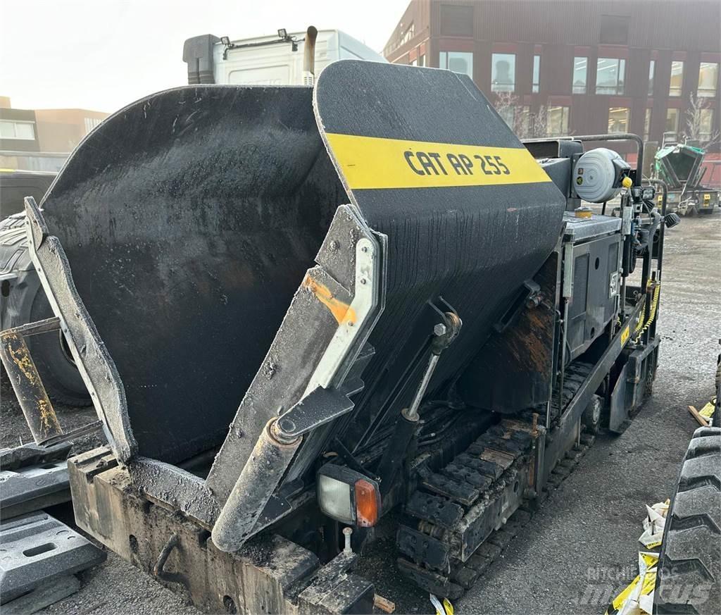 CAT AP255 Paver Asfaltutleggere