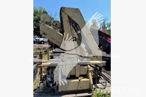 Hiab 8108-2 Tømmerkraner