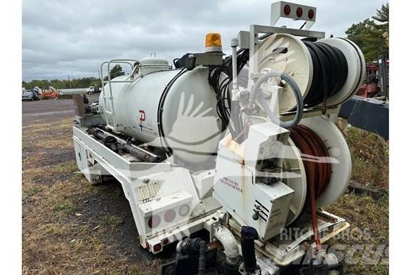  KEITH HUBER J12 Tanksemi