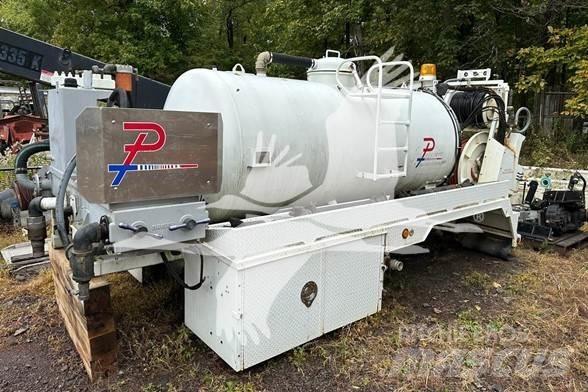  KEITH HUBER J12 Tanksemi