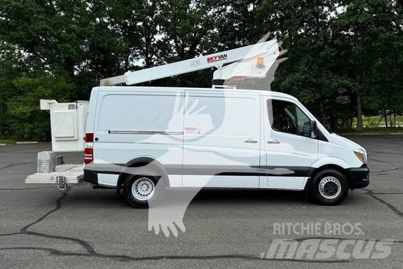 Skyvan UVN35A Bilmontert lift