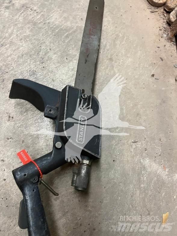 Stanley CS05 Motorsager og ryddesager