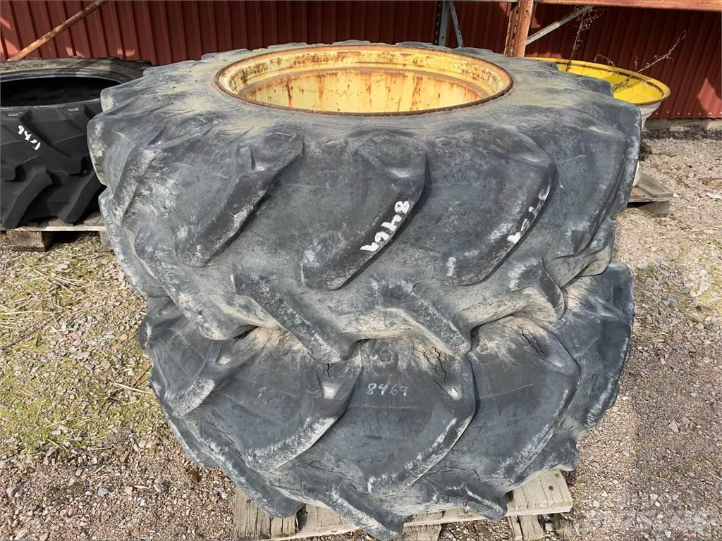  16.9X26 Dekk, hjul og felger