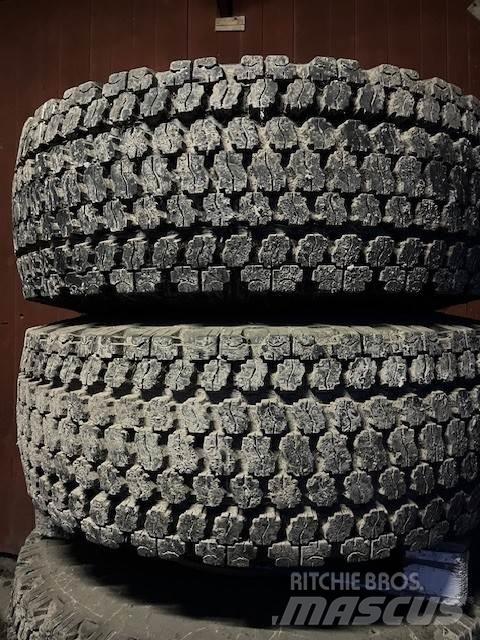  26.5X25 SNÖHJUL Dekk, hjul og felger