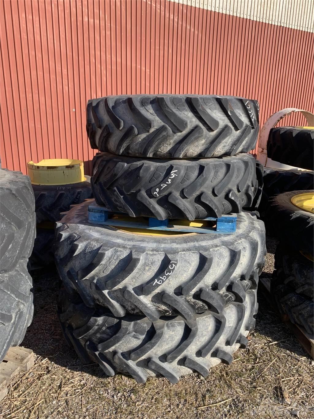  520/85x42, 420/85x30 Dekk, hjul og felger