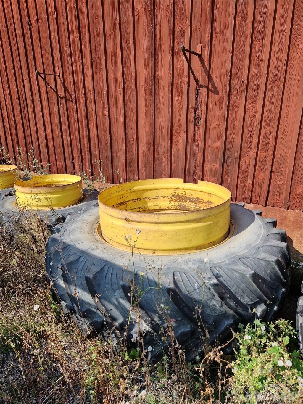  650/65x42, 540/65x30 Dekk, hjul og felger