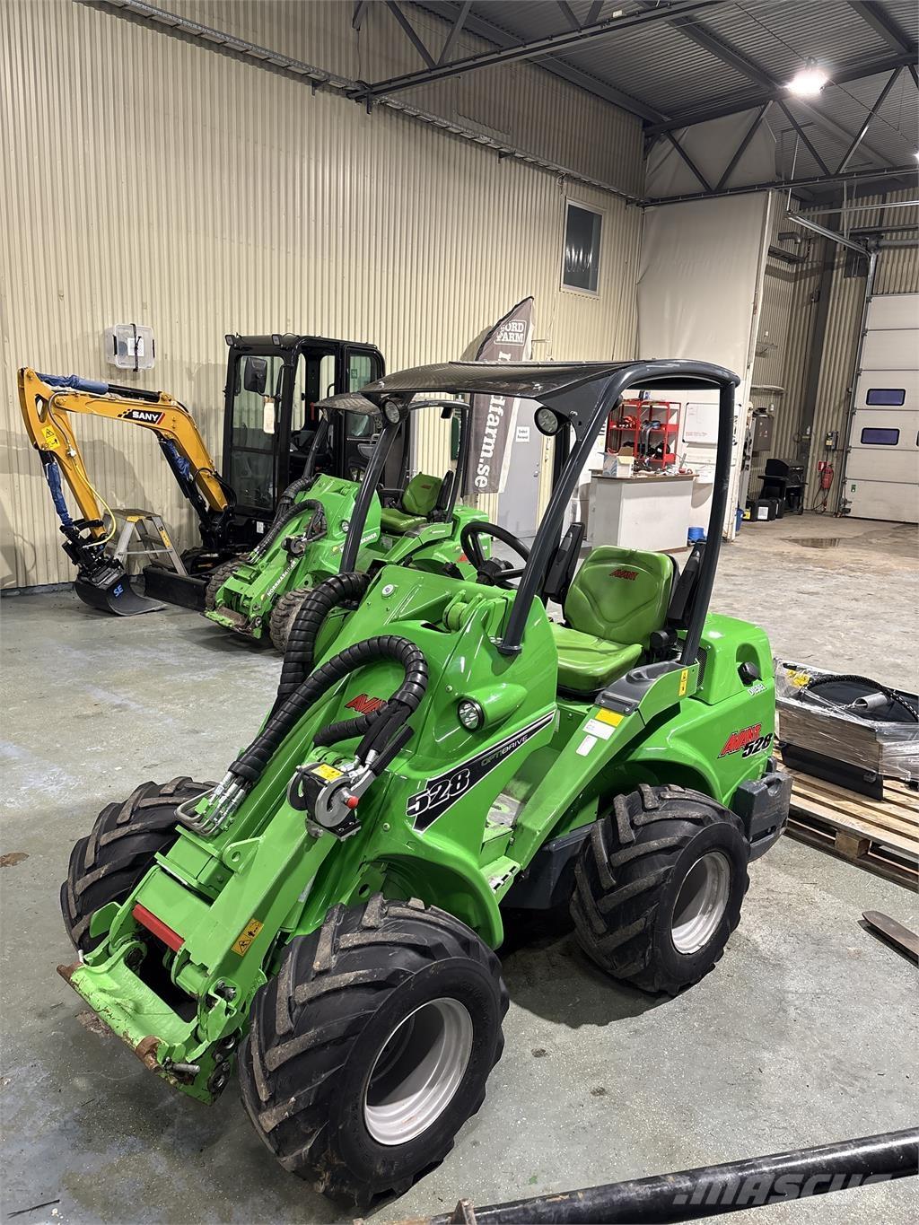 Avant 528 Kompaktlastere