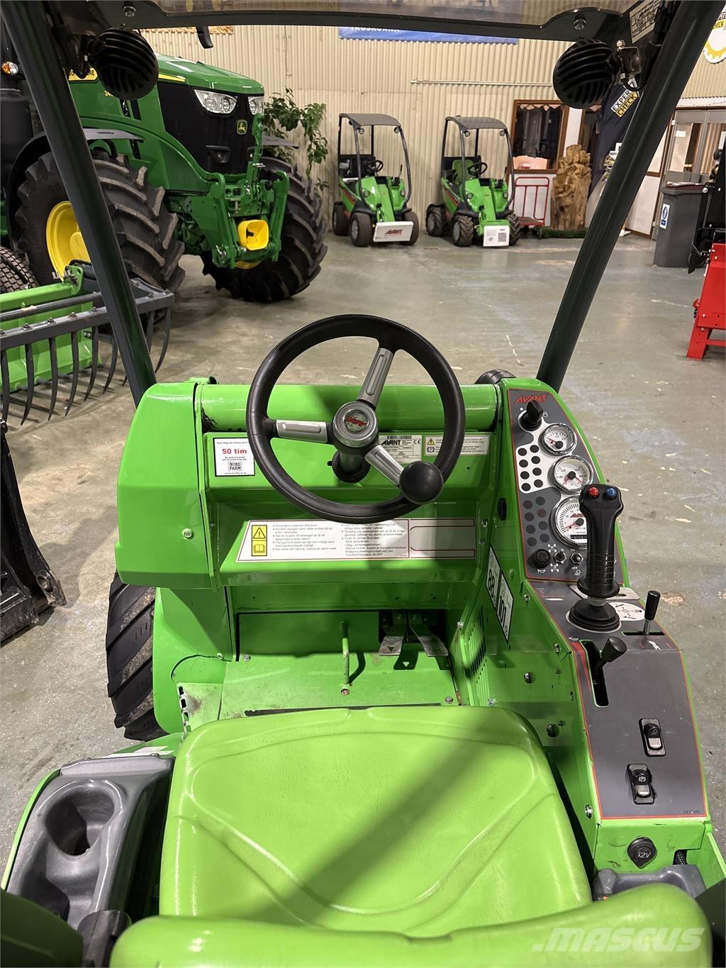 Avant 528 Kompaktlastere