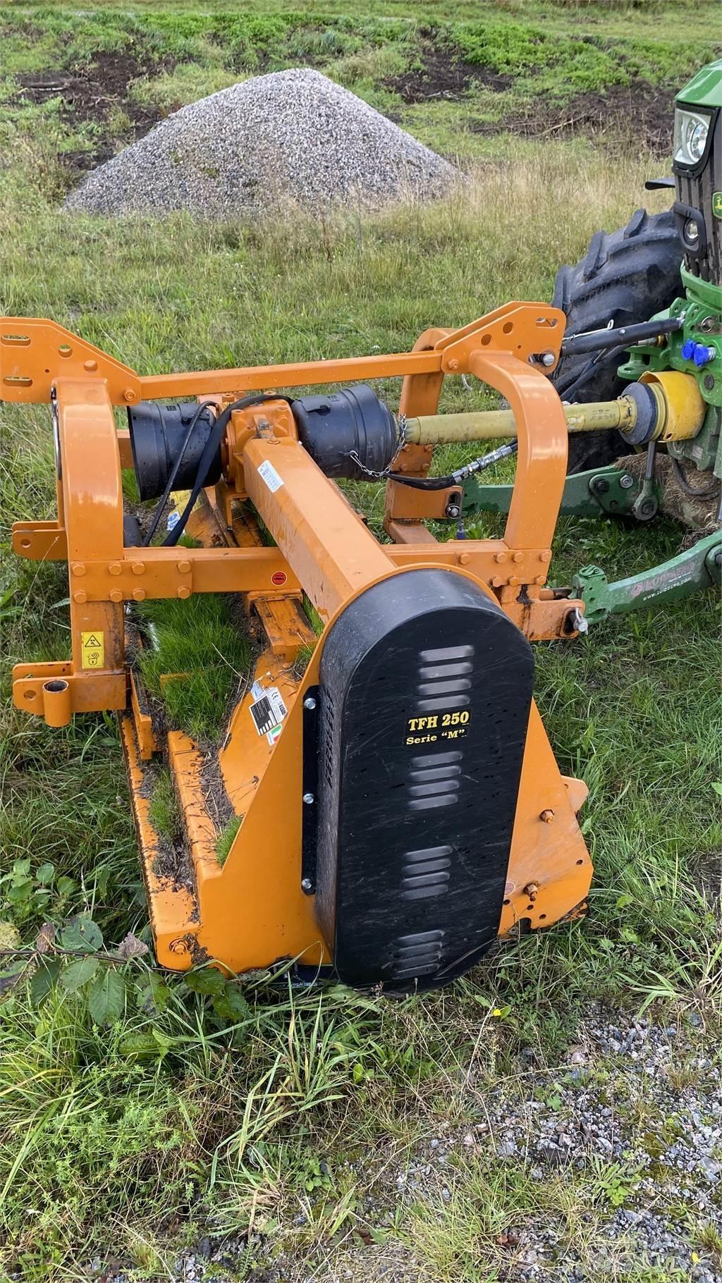 Berti TFH 250 BETESPUTS Beitepussere og toppkuttere