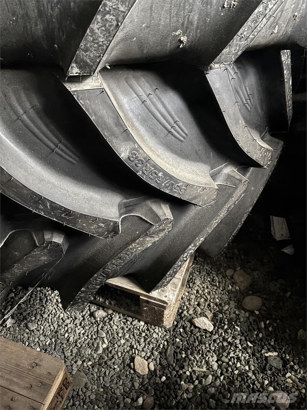 BKT Däck 650/65R38 1st Dekk, hjul og felger