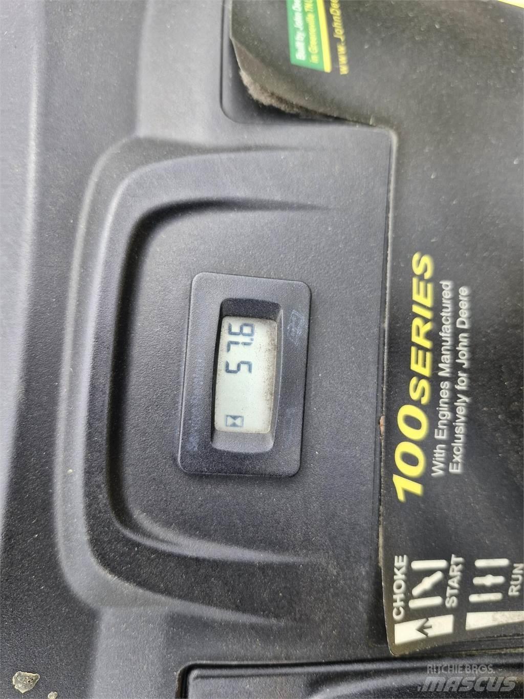 John Deere X125 Sitteklippere