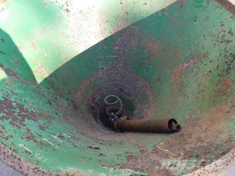  KONSTGÖDSEL TRATT Andre såmaskiner