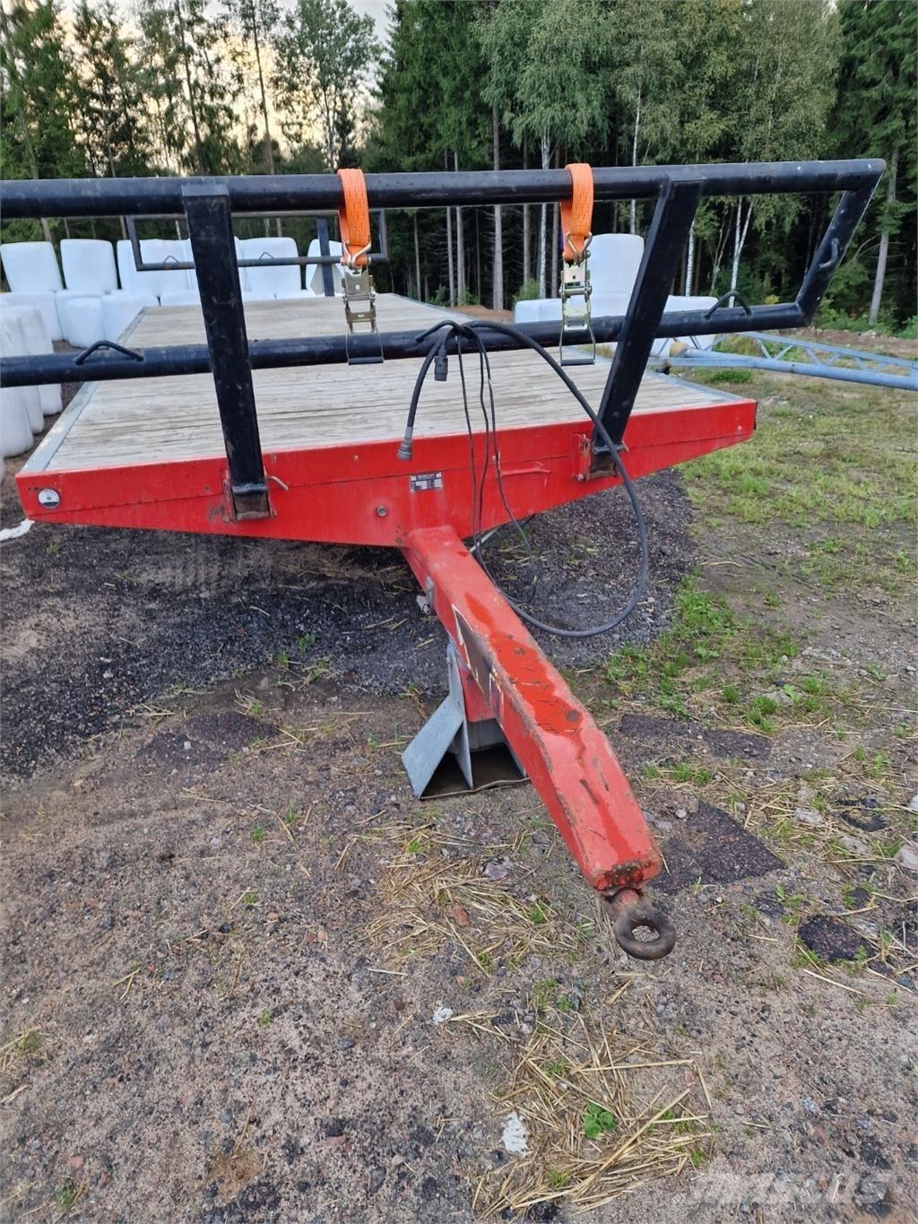 Mova 10T BALKÄRRA Rundballehengere