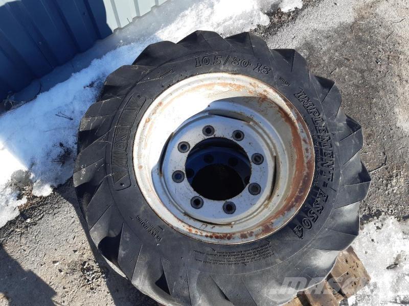  TRAKTOR HJUL 10,5/80-18 Dekk, hjul og felger