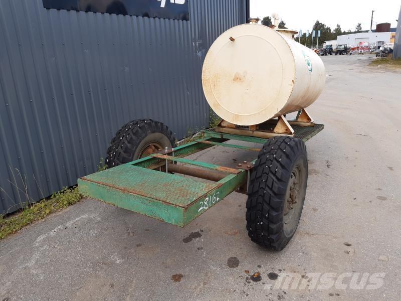  VAGN 1-AXLAD MED TANK Universalvogner