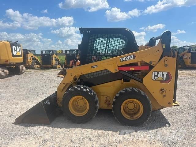 CAT 242D3 Dekk, hjul og felger
