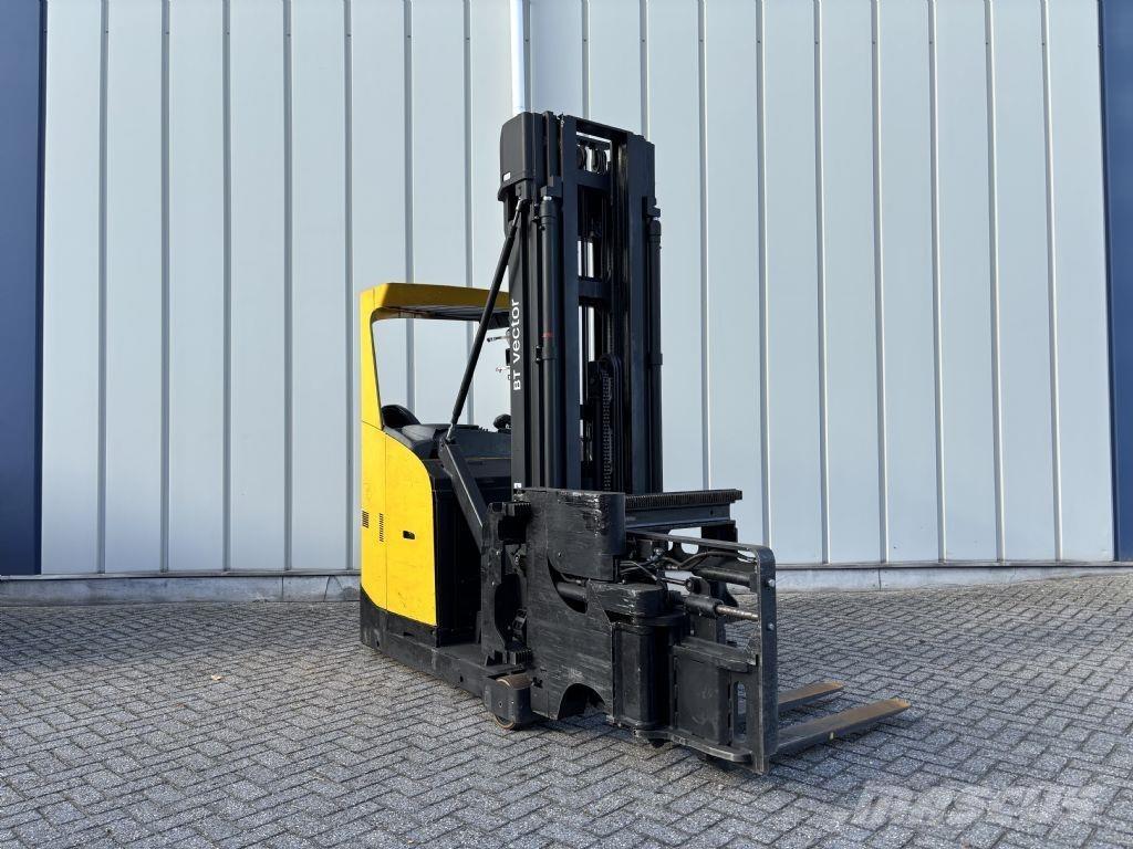 BT VRE150 Skyvemasttruck