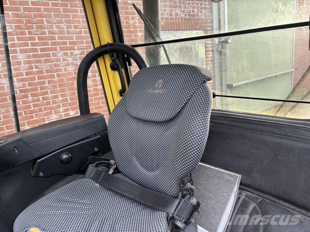 Hyster H4.5FTS5 Diesel Trucker