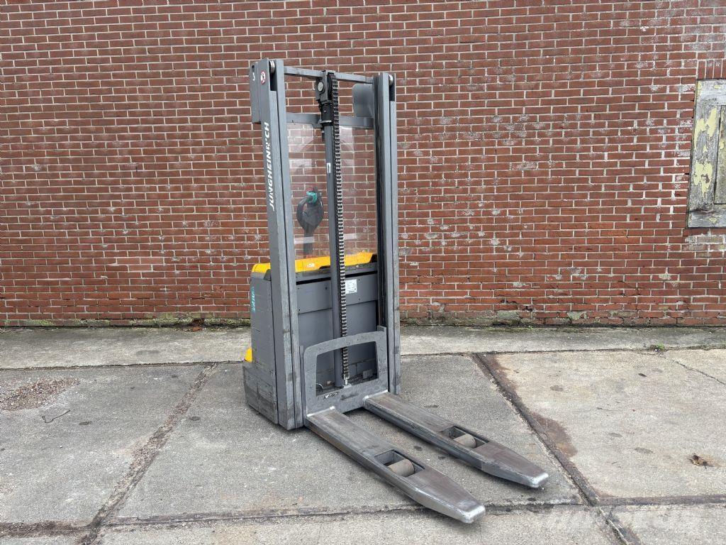 Jungheinrich EJC 112 Ledestablere