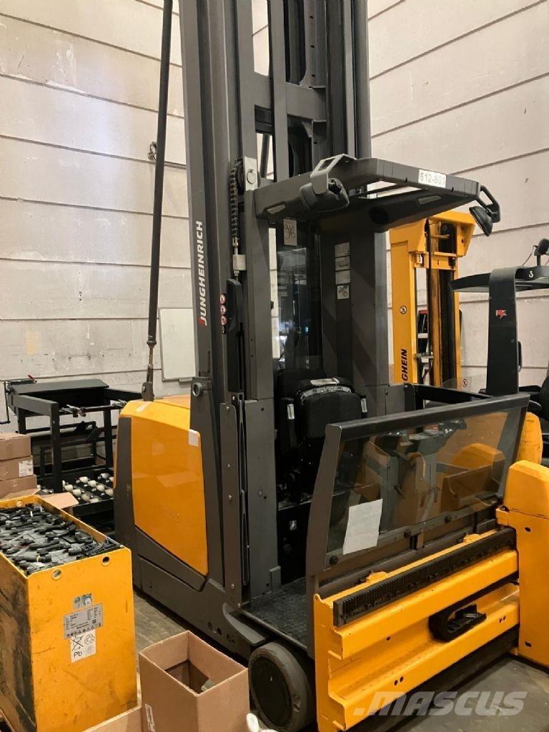 Jungheinrich EKX 516K Høytløftende plukketruck