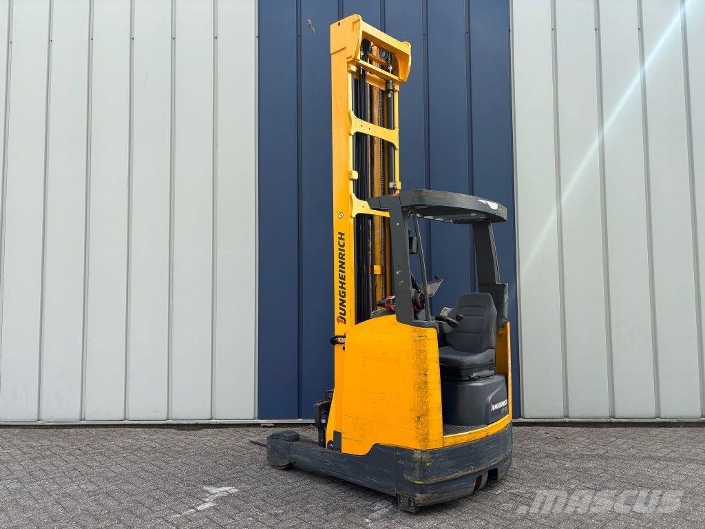 Jungheinrich ETV 216 Skyvemasttruck
